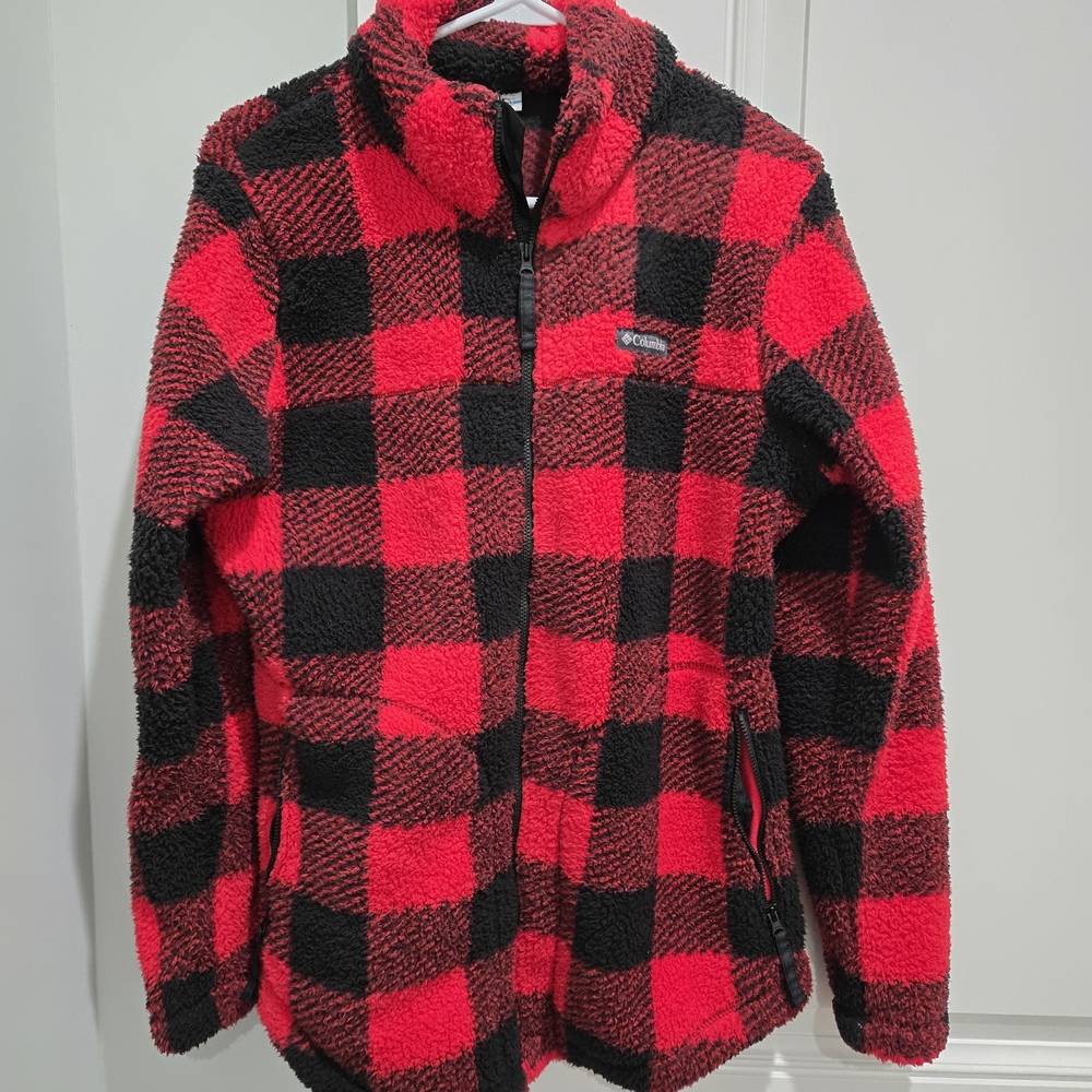 Columbia Womens Red and Black Plaid Puffer Jacket